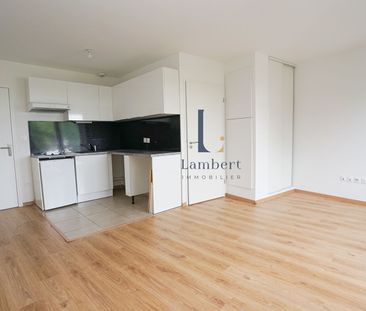 Location Appartement 1 pièce 27m² - Photo 2