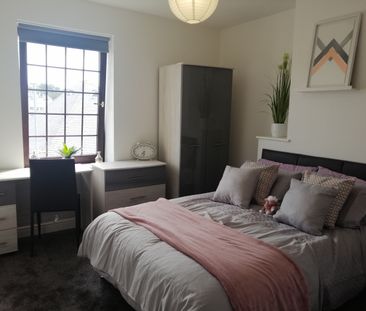 Holyhead Road, Bangor, Gwynedd, LL57 - Photo 5