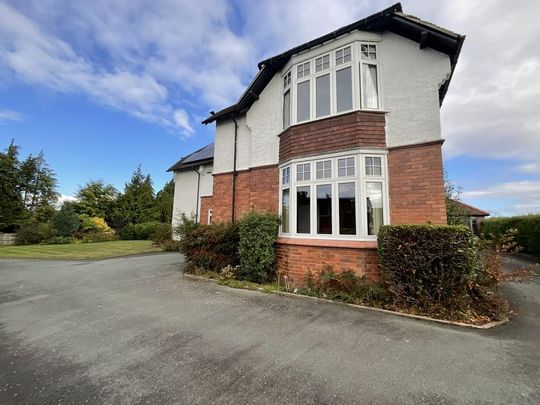 4 bedroom detached house to rent - Photo 1