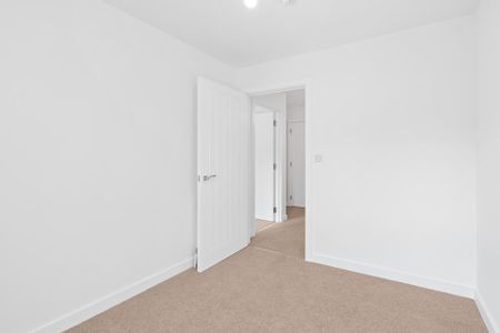 2 bedroom terraced house to rent - Photo 2