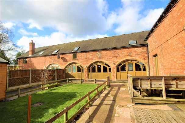 2 bedroom barn conversion to let - Photo 1