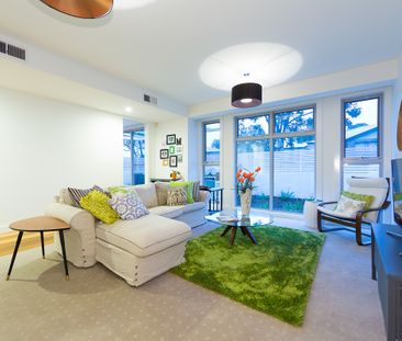 2/5 Hartigan Street, Garran ACT 2605 - Townhouse For Rent | Domain - Photo 3