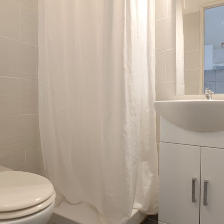 Location Appartement 1 pièce 17m² NARBONNE 11100 - Photo 4