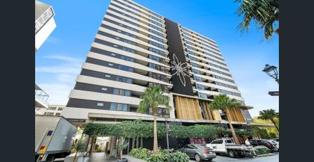 NEW DESHON - Unblocked City View Modern Apartment - Photo 2