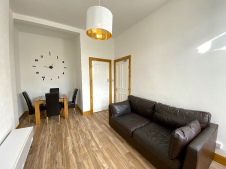 Polwarth Gardens, Polwarth, Edinburgh, EH11 1LL - Photo 2