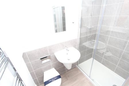 2 bedroom semi-detached house to rent - Photo 5