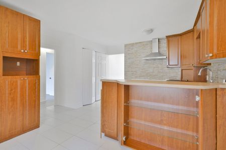 Appartement à louer - Laval (Laval-des-Rapides) - Photo 3