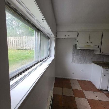 4 1/2 à louer - Saint-Hubert - Photo 3