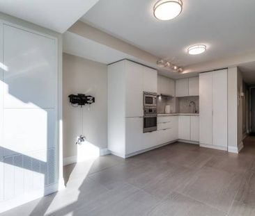 955 BAY ST. #1914 - MODERN 1BED/1BATH, UPGRADED FINISHES, MIN TO TTC! - Photo 2