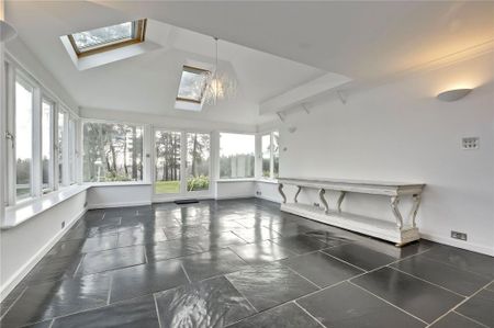 7 bedroom detached house to rent - Photo 2