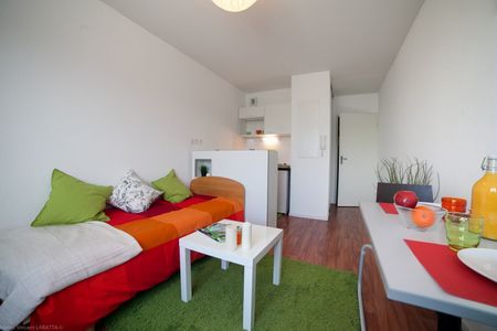 T1 Bis de 32m² meublé et équipé - Photo 3