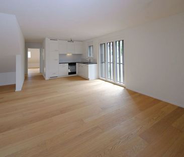 CENTRAL ET SPACIEUX AU MILIEU DE FÄLLANDEN - Photo 2