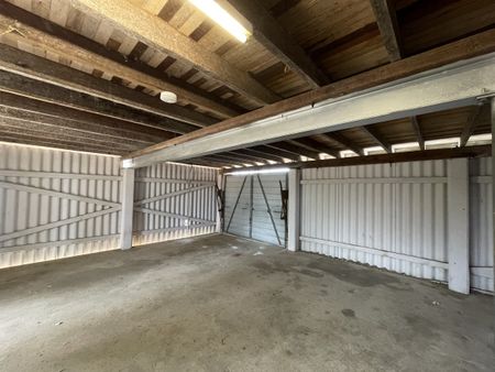 3 BEDROOM HIGHSET HOME IN SLADE POINT - Photo 4