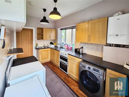 3 bedroom semi-detached house to rent - Photo 5