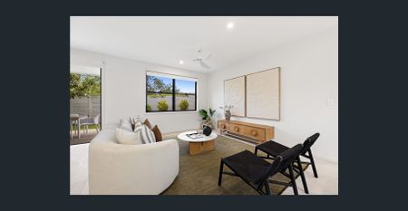 Beautiful Buderim Duplex - Photo 2