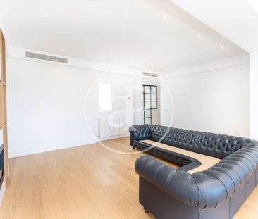 4 bedroom luxury penthouse for rent in Madrid, Autonomous Region of... - Photo 3