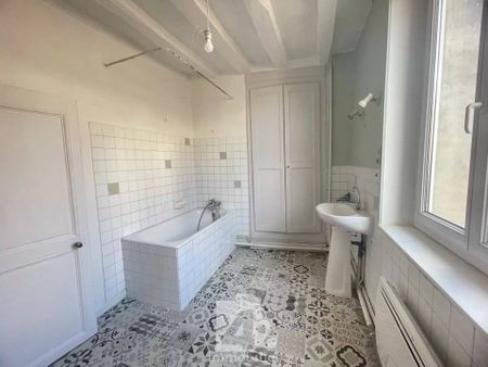 Location maison Montoire-sur-le-Loir, 5 pièces, 2 chambres, 74 m², 680 € / Mois - Photo 3