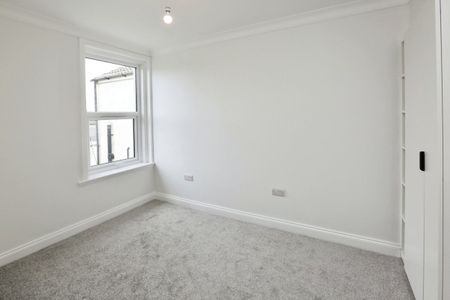 Woodstock Road, GOSPORT - Photo 5