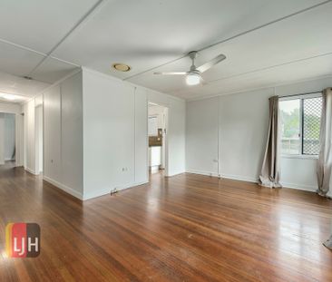 3 BEDROOM HOME WITH AIR CONDITIONING CLOSE TO EVERYTHING - Photo 6