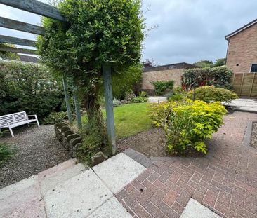 4 bedroom detached house to rent - Photo 5