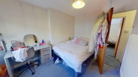 4 bedroom house to rent - Photo 3