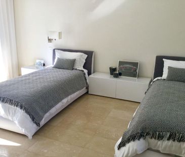 Luxury Villa for rent in Guadalmina, Andalusia - Photo 3