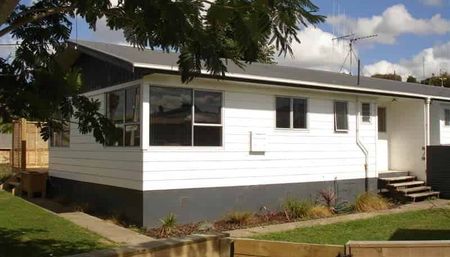 Two bedroom Unit - Photo 4