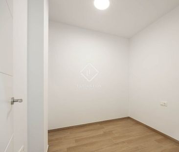 Valencia, Valencian Community 46005 - Photo 2