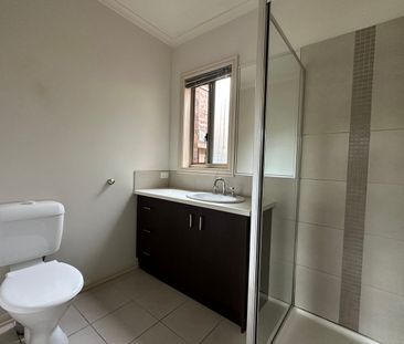 Contemporary and Location!! - Photo 5