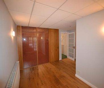 4 Bedroom Mews To Let - Photo 4