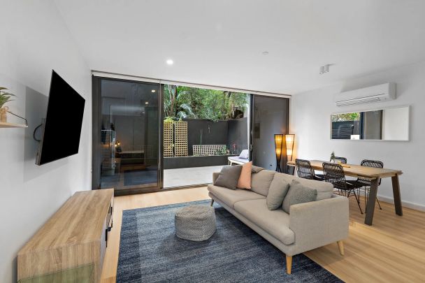 Contemporary space, chic style and spectacular courtyard! FULLY FURNISHED - Photo 1