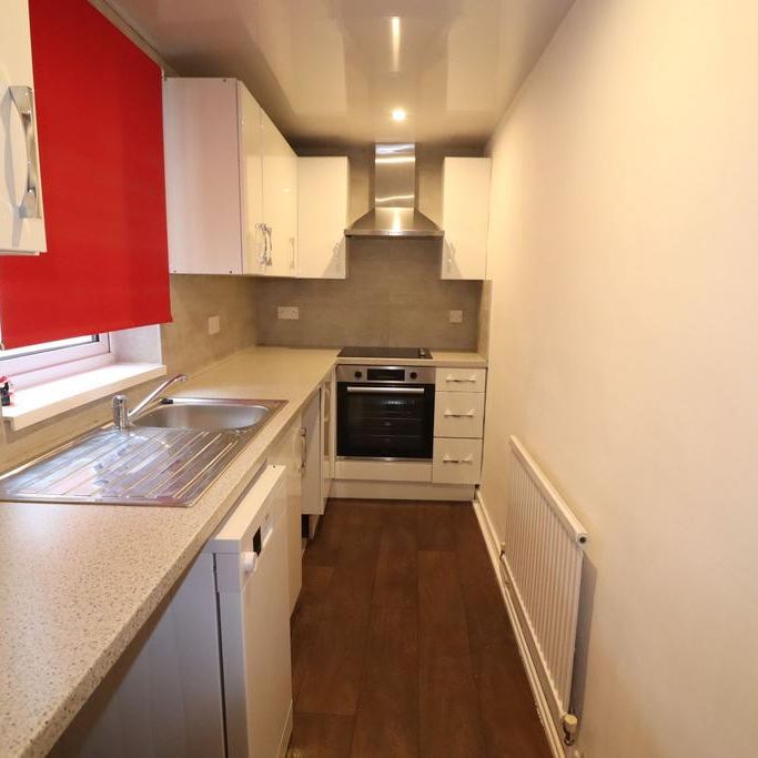 2 bedroom terraced house to rent - Photo 1