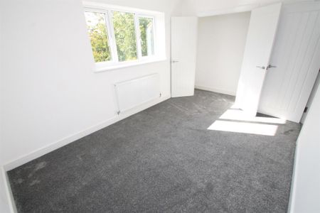 3 bedroom townhouse to rent - Photo 2