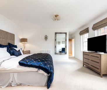 5 bedroom semi-detached house to rent - Photo 4