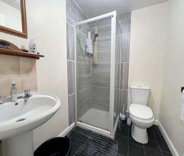 1 bedroom flat to rent - Photo 6