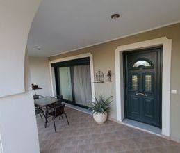 Διαμέρισμα για ενοικίαση - Αντίρριο, - Photo 3