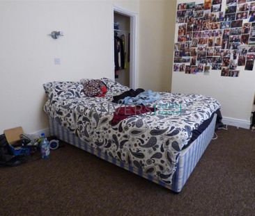 3 bedroom terraced house to rent - Photo 6