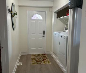 For Lease - Main 3271 Marlene Court, Mississauga, Ontario - Photo 6