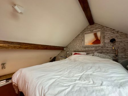 Gemeubileerde studio met slaapgedeelte ideaal gelegen! - Photo 5