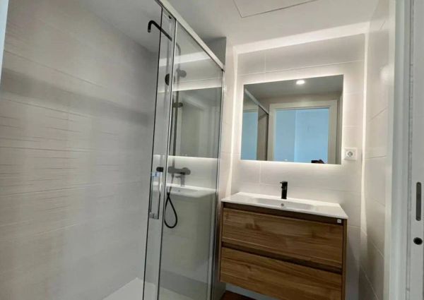 Piso de alquiler en Plaza Mª Mercè Marçal, Centre