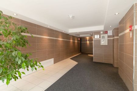 4570-4590 Queen Mary - Photo 5