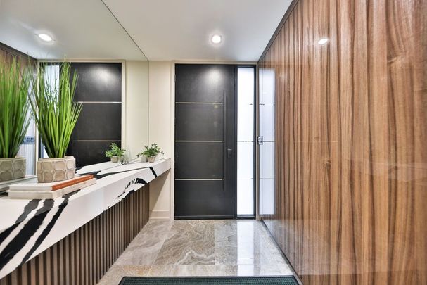 For Lease - 55 West 22nd Street, Hamilton, Ontario - Photo 1