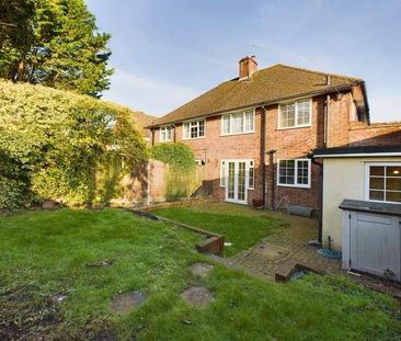 Well Presented Bed Home With Off-street Parking & Garden, HP1 - Photo 4