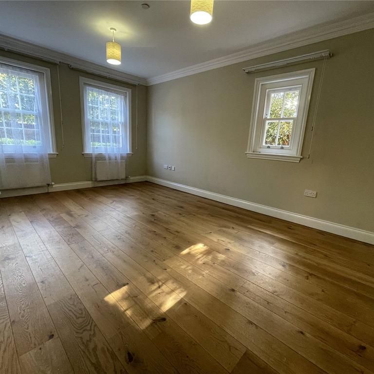6 bedroom detached house to rent - Photo 1