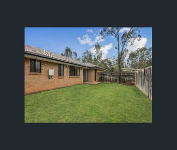 Three Living Areas - Photo 3