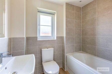 PETERBOROUGH - Photo 5