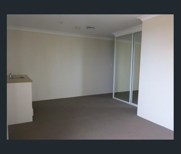 MODERN STUDIO IN TOP LOCATION WITH FREE GAS AND ELECTRICITY - Photo 6