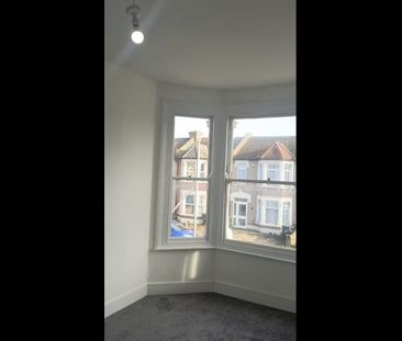 4 Bed Terraced House, Cobham Road, IG3 - Photo 6