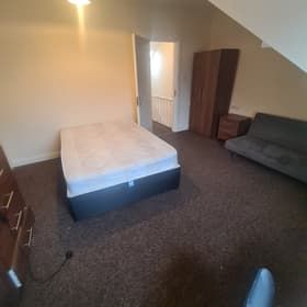 5 Bed - 238 Cardigan Road, Hyde Park, Leeds - LS6 1QL - Student - Photo 2