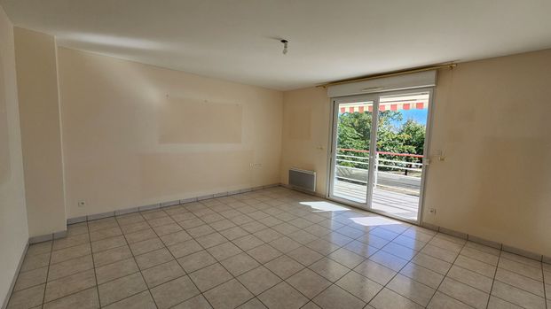 Location Appartement 3 pièces 70m² - Photo 1